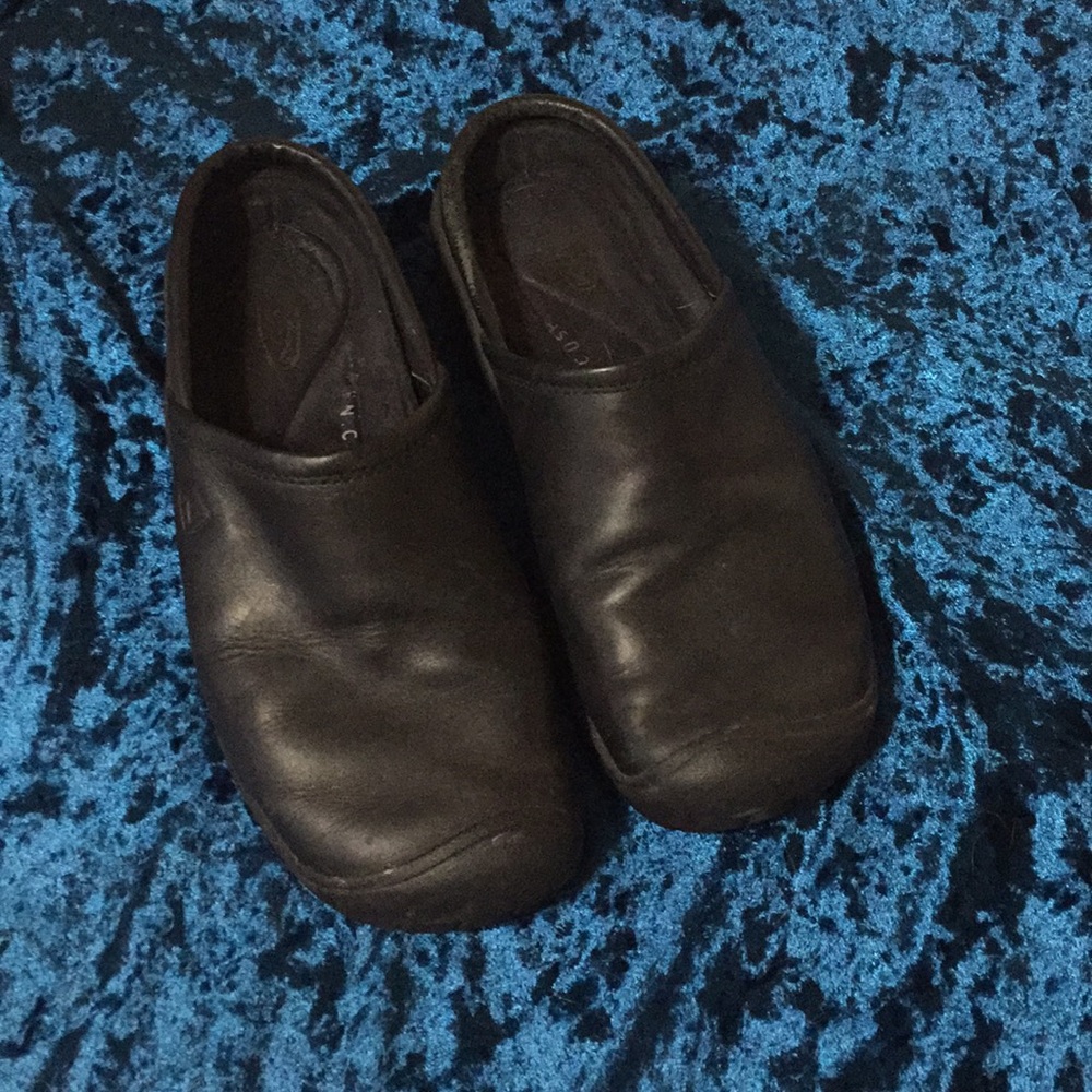 Women’s Keens shoes